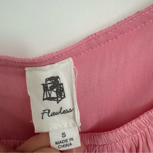 Small Pink Smocked Top - NWOT never worn - Picture 4 of 6